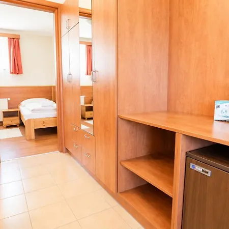 Szabo Tanya Apartment